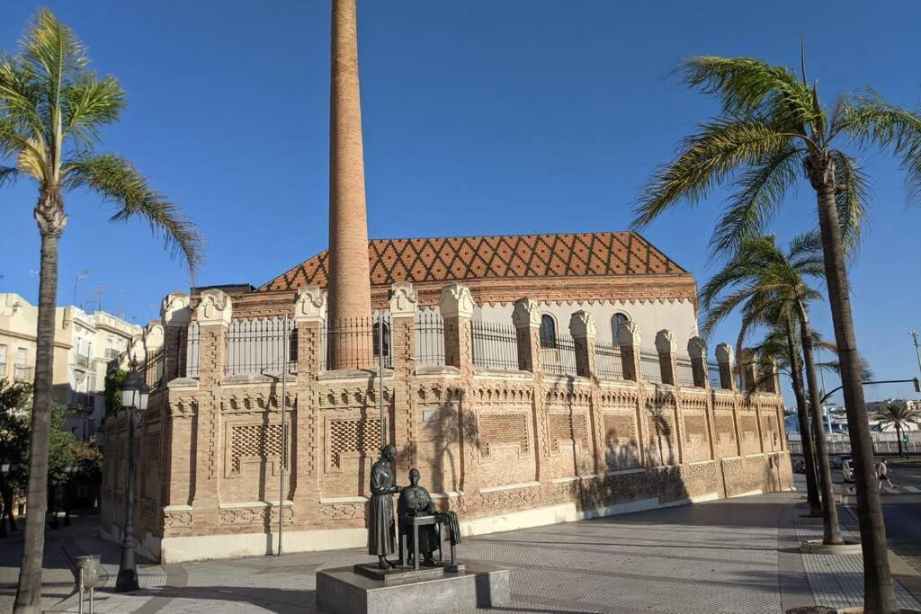 Lindo En El Centro Histórico De Cádiz Cadice